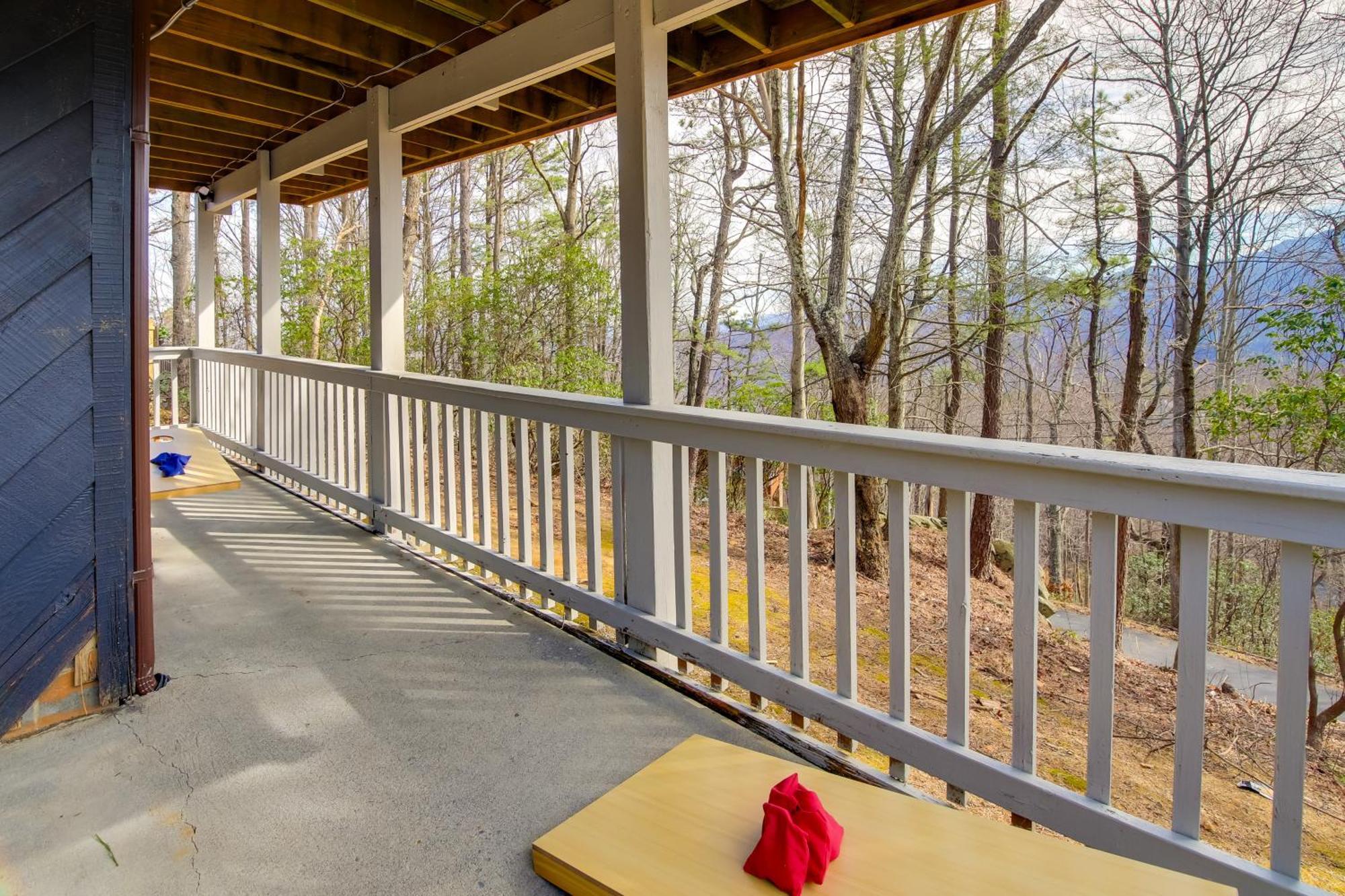 Gatlinburg Mountain Cabin With Hot Tub, Deck And Games Buitenkant foto