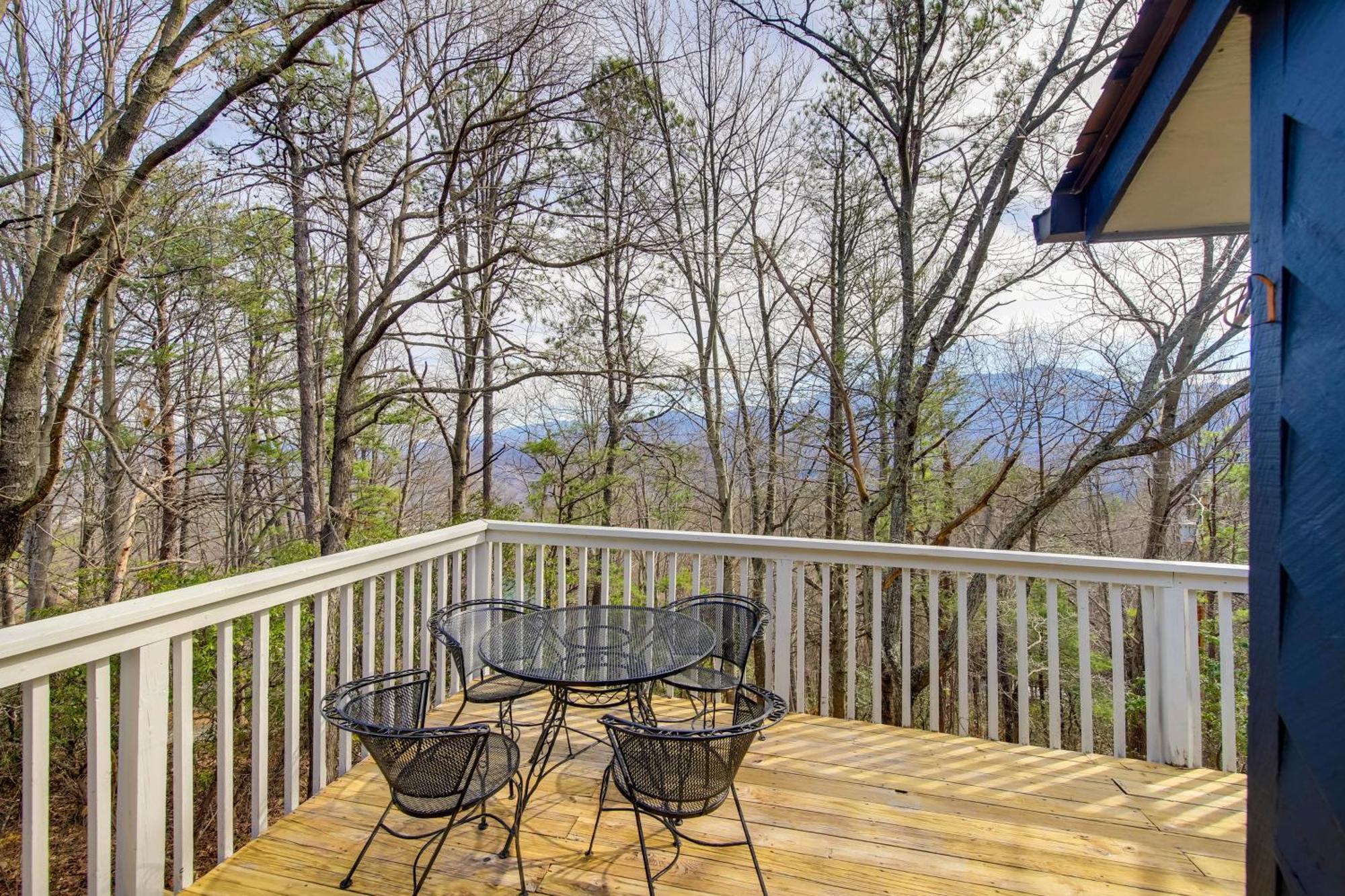 Gatlinburg Mountain Cabin With Hot Tub, Deck And Games Buitenkant foto
