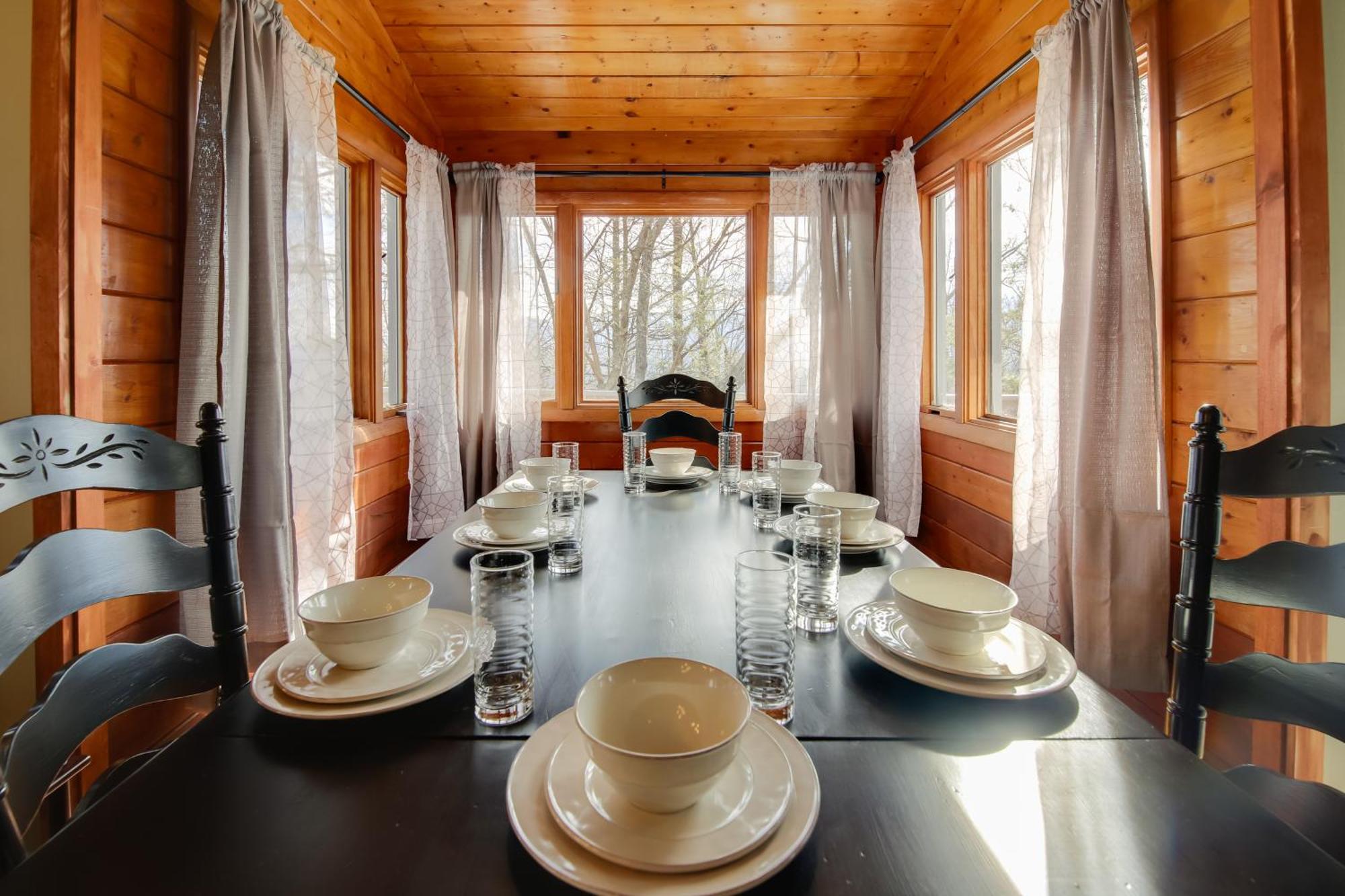Gatlinburg Mountain Cabin With Hot Tub, Deck And Games Buitenkant foto