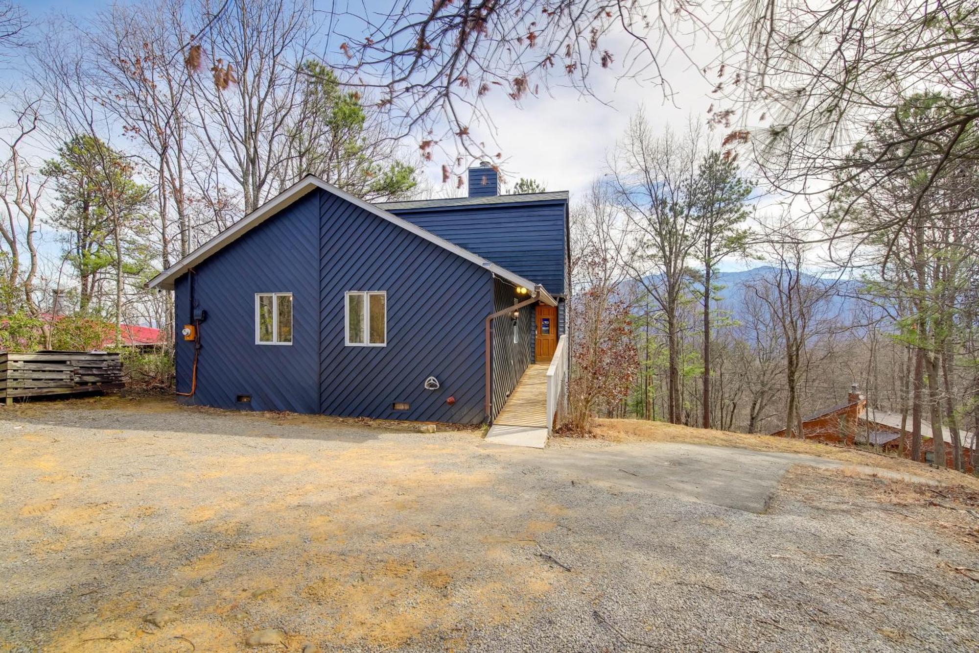 Gatlinburg Mountain Cabin With Hot Tub, Deck And Games Buitenkant foto