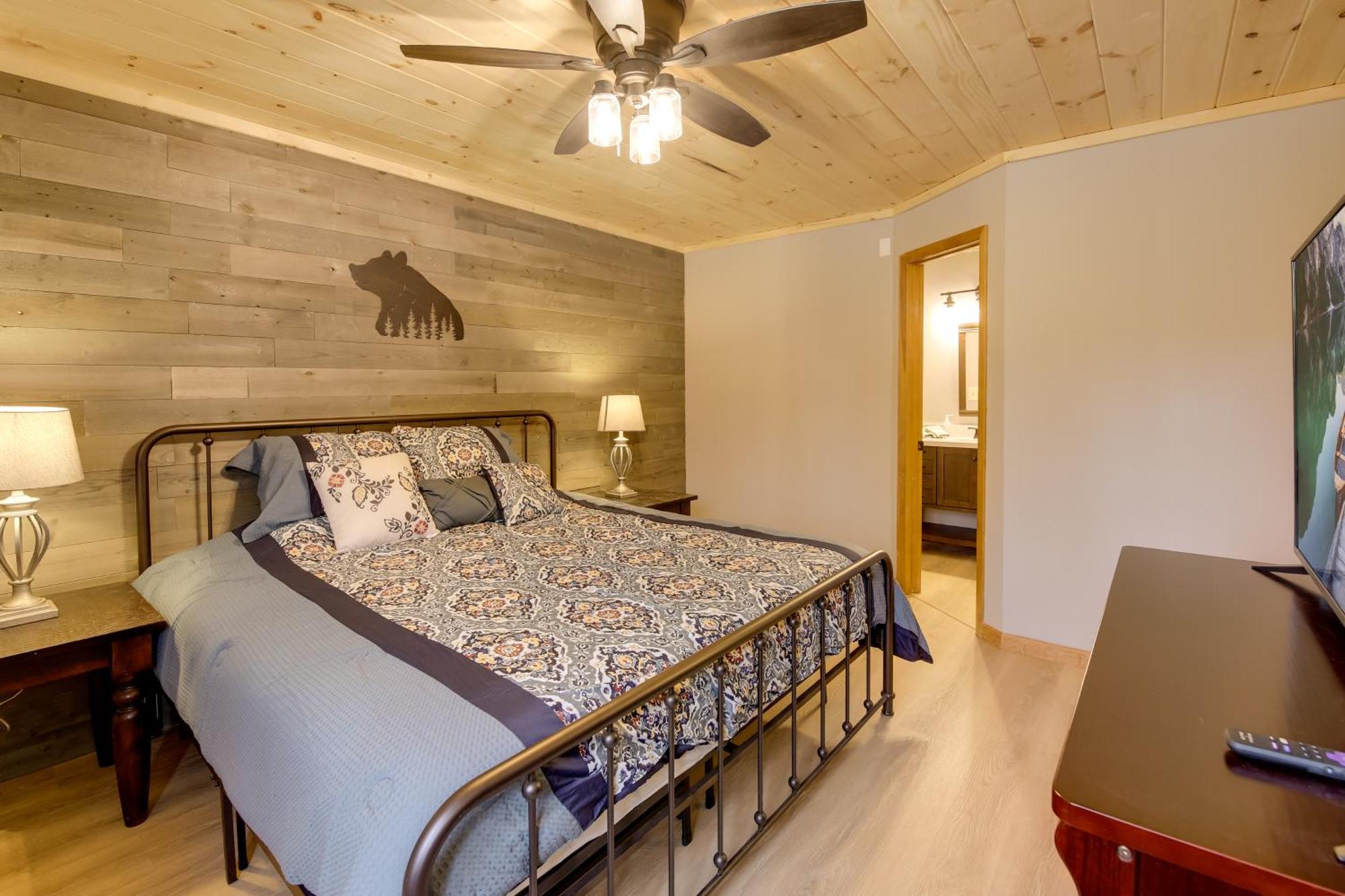 Gatlinburg Mountain Cabin With Hot Tub, Deck And Games Buitenkant foto
