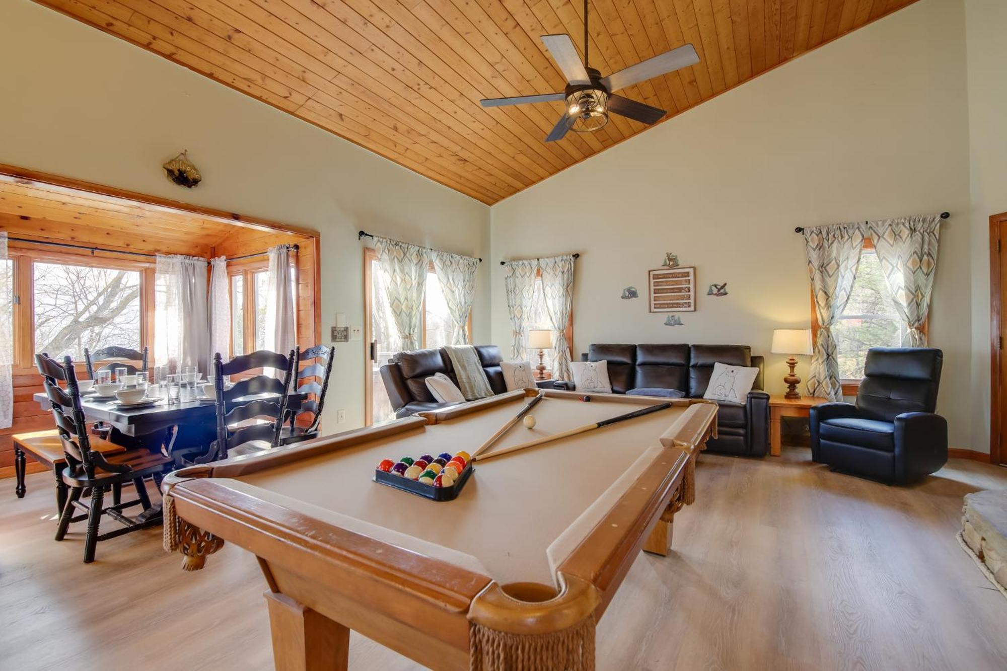 Gatlinburg Mountain Cabin With Hot Tub, Deck And Games Buitenkant foto