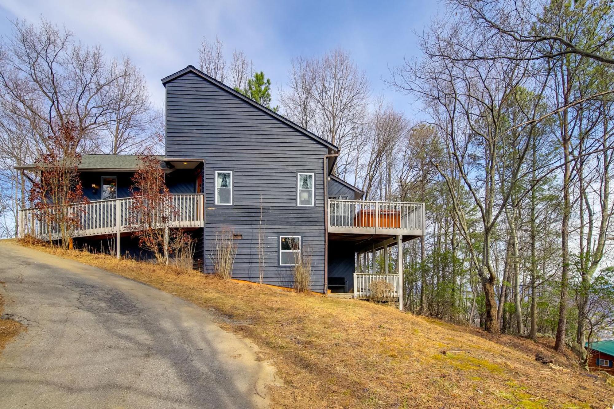 Gatlinburg Mountain Cabin With Hot Tub, Deck And Games Buitenkant foto