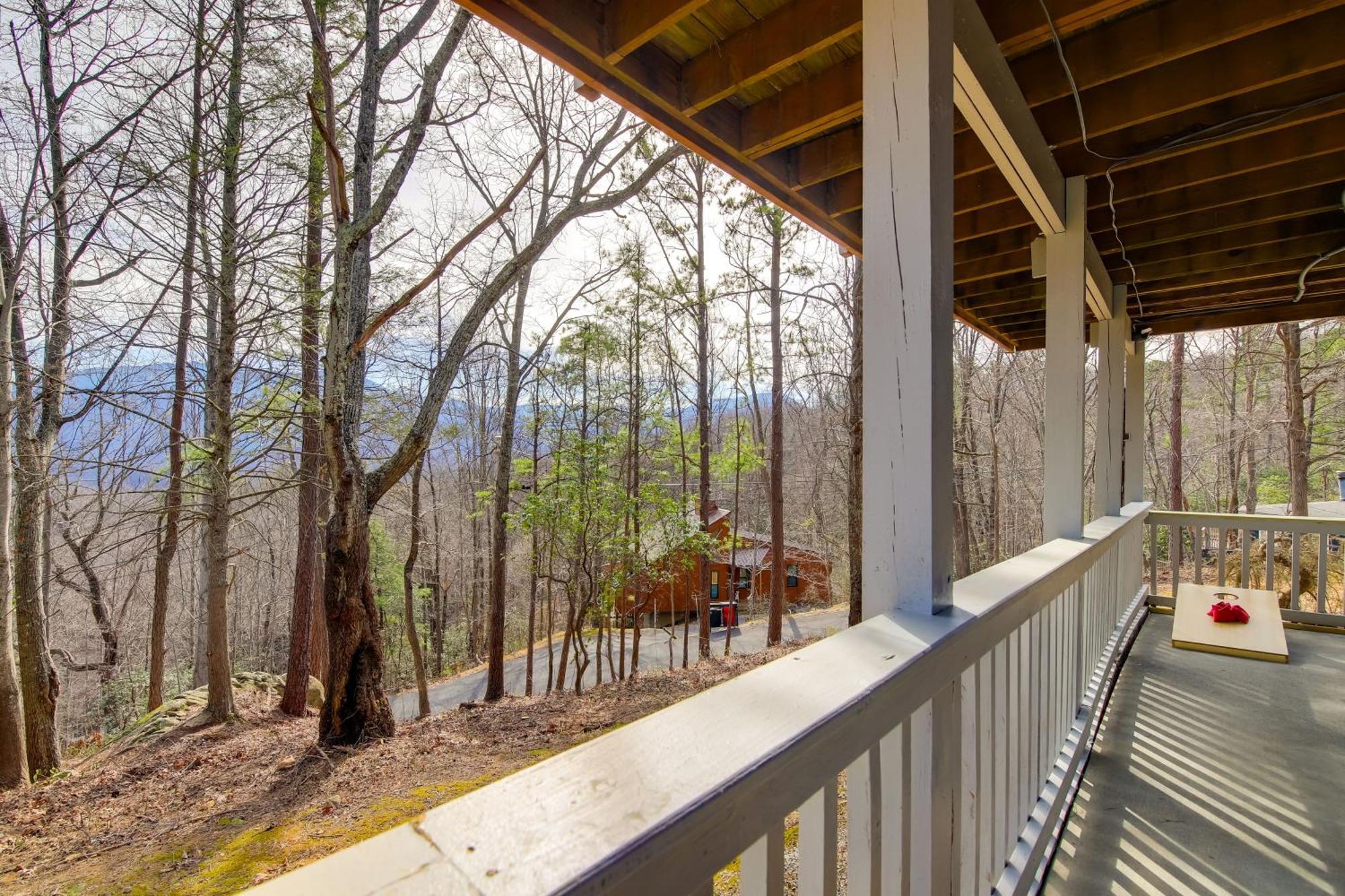 Gatlinburg Mountain Cabin With Hot Tub, Deck And Games Buitenkant foto